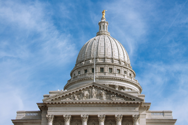 Picture of the Wisconsin Capitol dome.